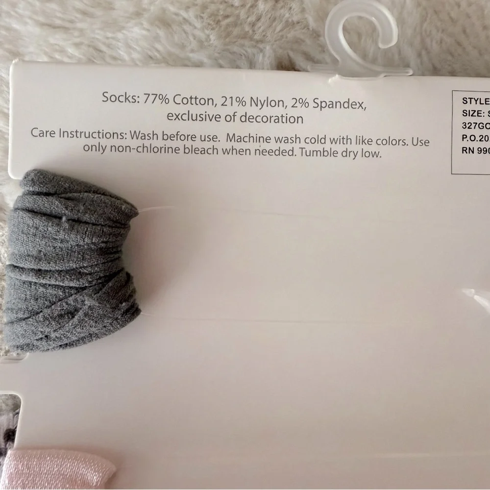 NWT Hudson Baby infant 4 pc. Headband and sock set size small 0-9 months